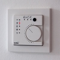 Терморегулятор Gira E2 Цвет: Белый матовый