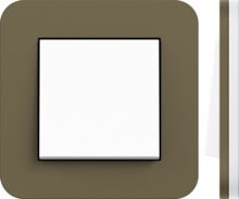 Gira, E3, Цвет: Дымчатый матовый / Белое основание