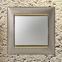 Legrand, Valena, Цвет: Красный Magic (Magic Red)